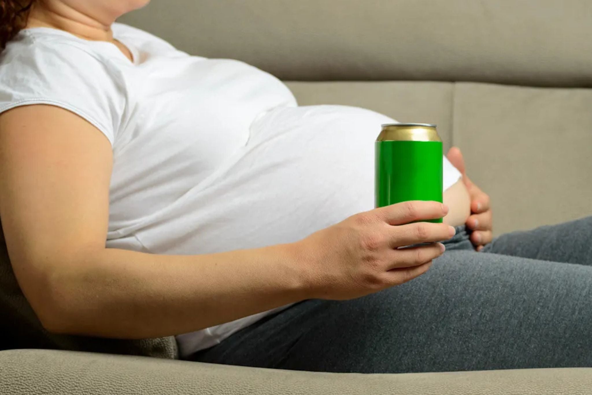 Can Pregnant Women Drink Carbonated Beverages?